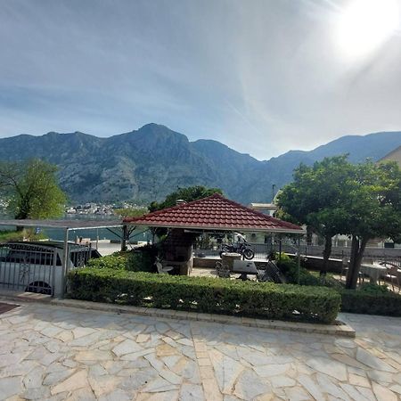 Sunset Kotor Apartman Muo Kültér fotó